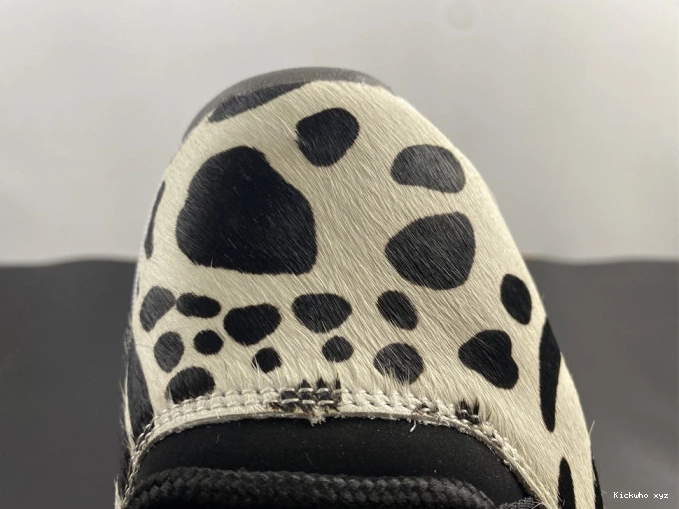AIR AR0715-010 11 ANIMAL JORDAN INSTINCT 0801